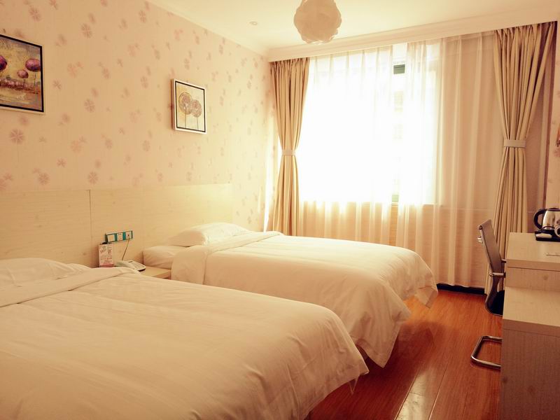 都市118連鎖酒店（東江湖店）可定東江湖門票，東江湖私人定制