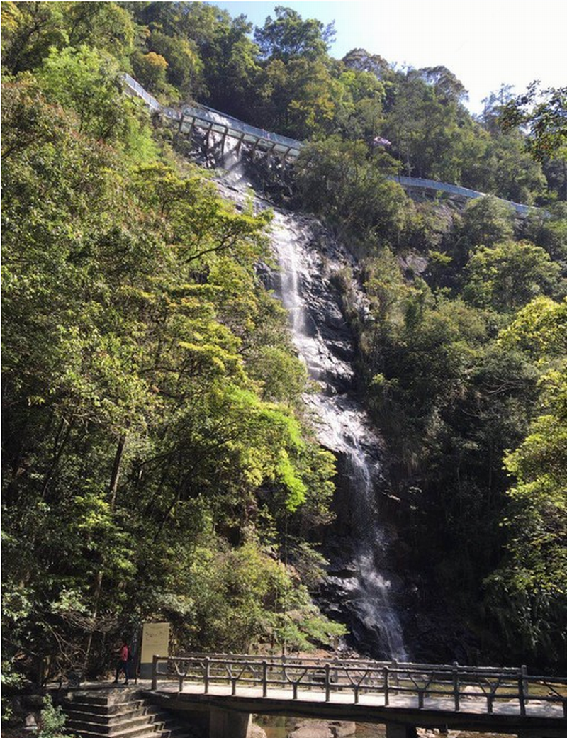 郴州汝城九龍江玻璃棧道一日游(純玩無(wú)購(gòu)物+沙游村半條被子+瑤畬風(fēng)情園)